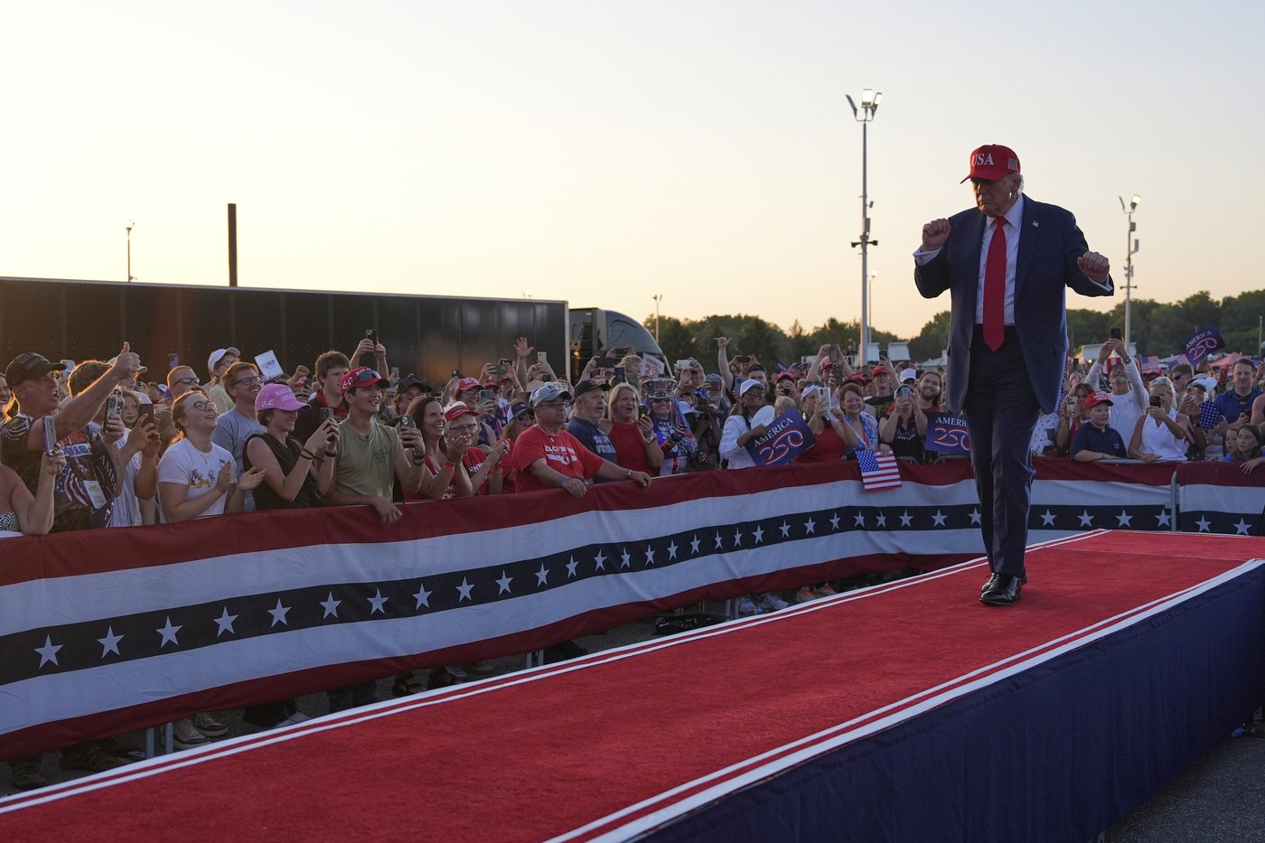 Trump says he didn't know an offensive term he used in a speech is considered antisemitic | iNFOnews.ca Trump says he didn't know an offensive term he used in a speech is considered antisemitic | iNFOnews.ca
