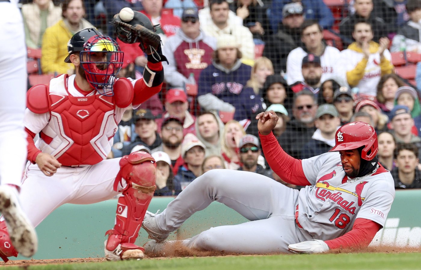 Red Sox C Connor Wong fractures pinky after being hit on a catcher's interference | iNFOnews.ca