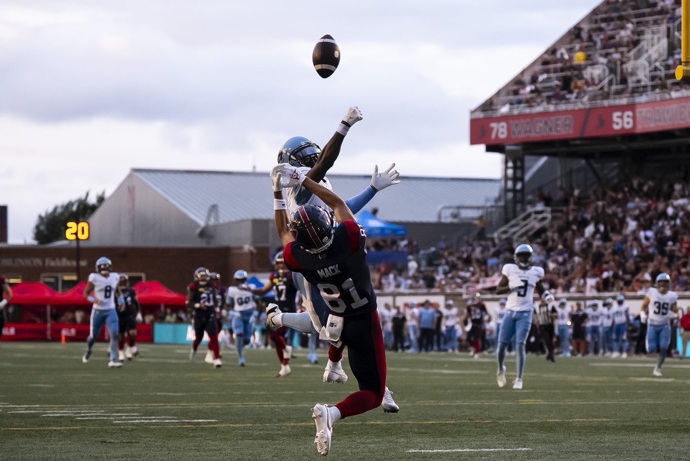 Undefeated Alexander stages epic Alouettes comeback over Argos, but hurts hamstring | iNFOnews.ca