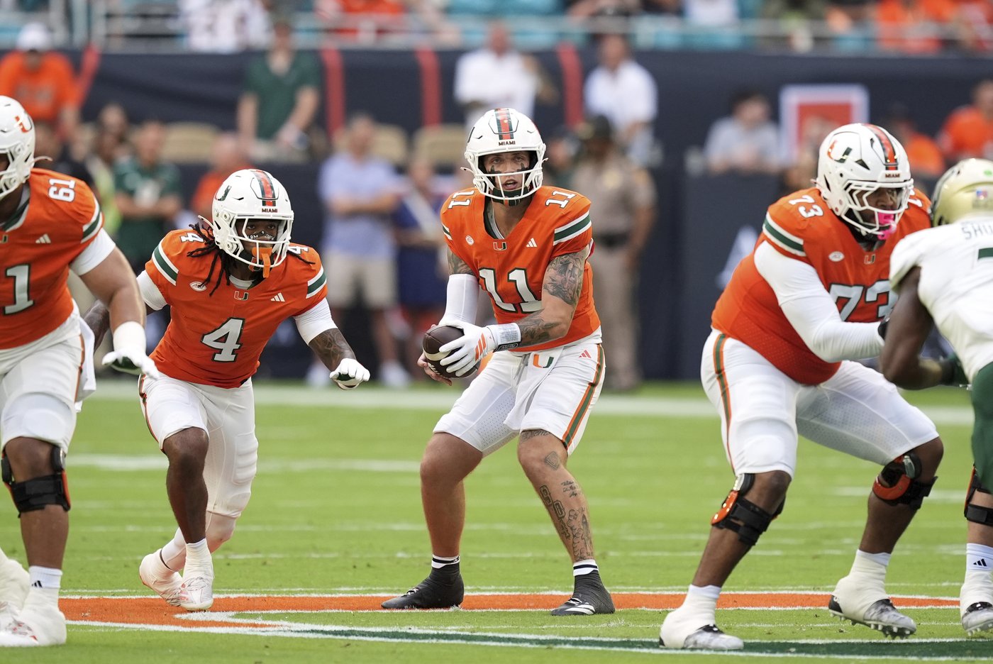 USF's Byrum Brown, Miami's Carson Beck each intercepted, ending long streaks without a pick | iNFOnews.ca USF's Byrum Brown, Miami's Carson Beck each intercepted, ending long streaks without a pick | iNFOnews.ca