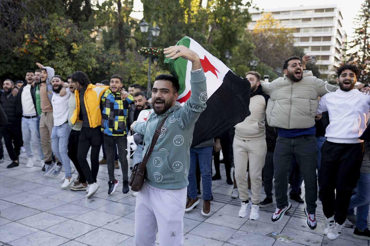 Global reaction to Assad's sudden ouster from Syria ranges from jubilation to alarm | iNFOnews.ca Global reaction to Assad's sudden ouster from Syria ranges from jubilation to alarm | iNFOnews.ca