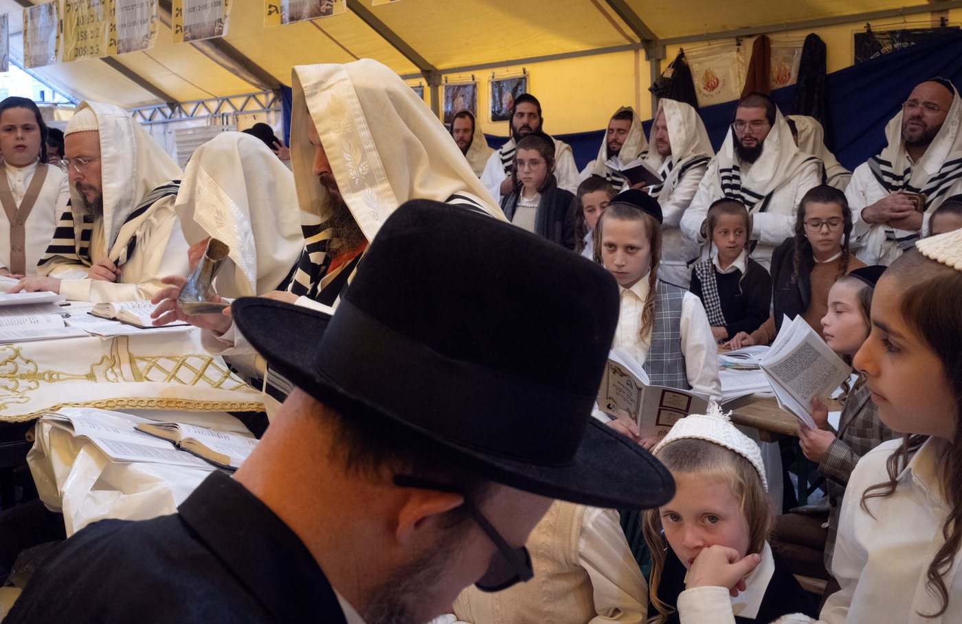 Thousands of Jewish pilgrims come to Ukraine for Rosh Hashana despite official warnings | iNFOnews.ca