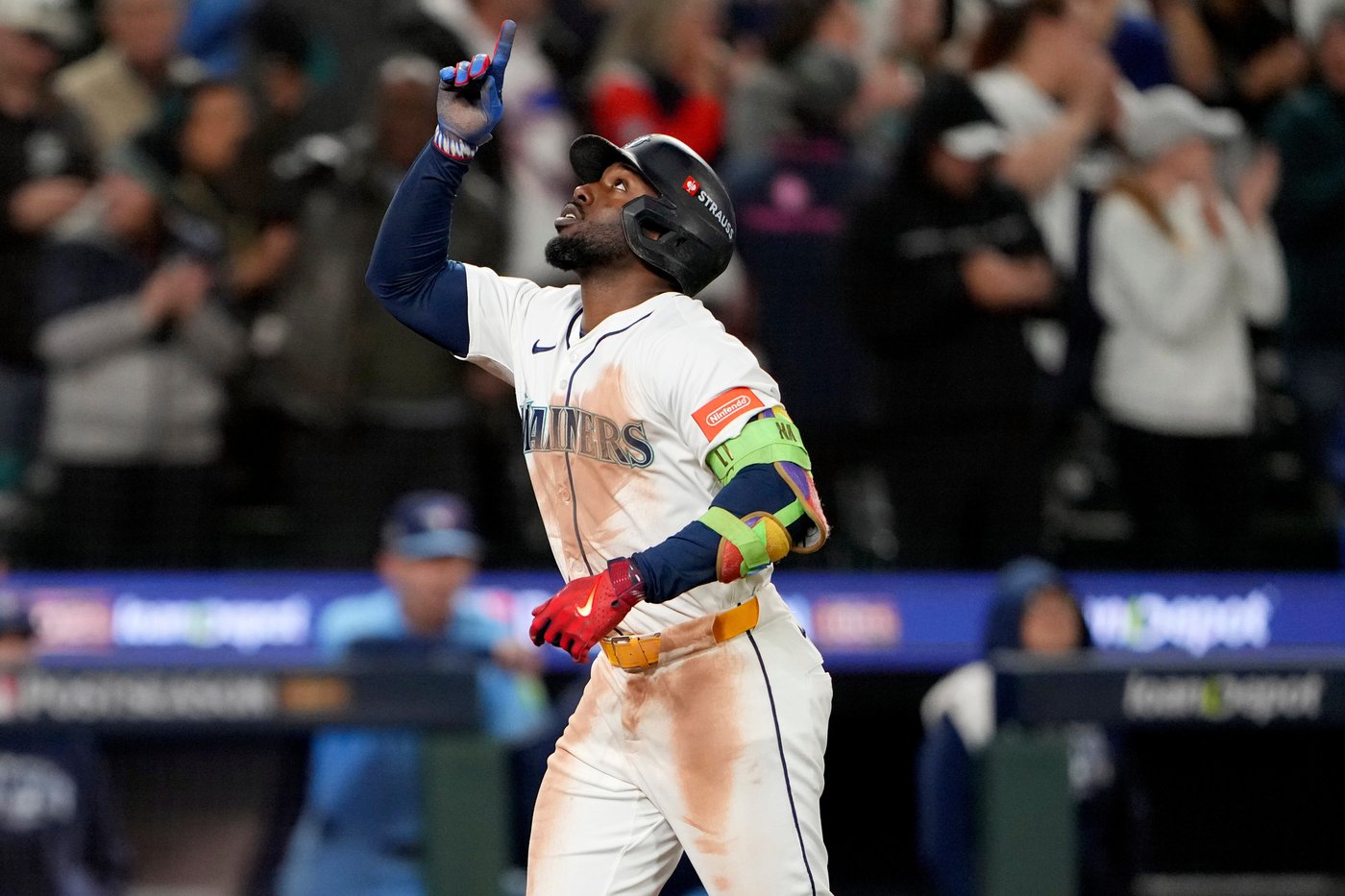 Arozarena dropped to fifth by Mariners for ALCS Game 5 as Rodríguez moved back to leadoff spot | iNFOnews.ca