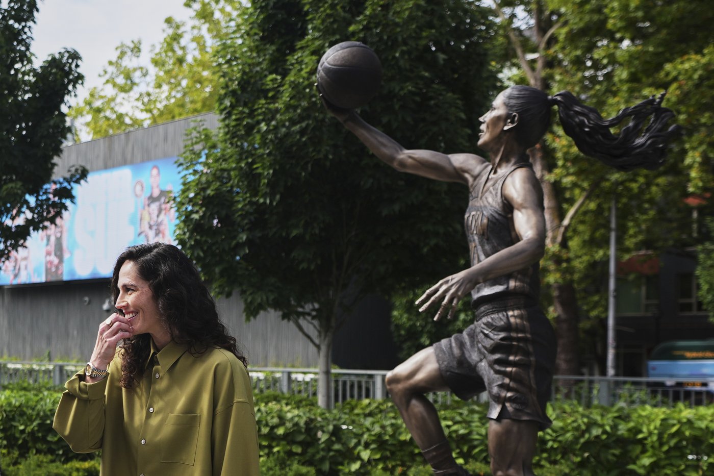 Sue Bird, Seattle Storm's 4-time WNBA champion, has statue unveiled outside Climate Pledge Arena | iNFOnews.ca