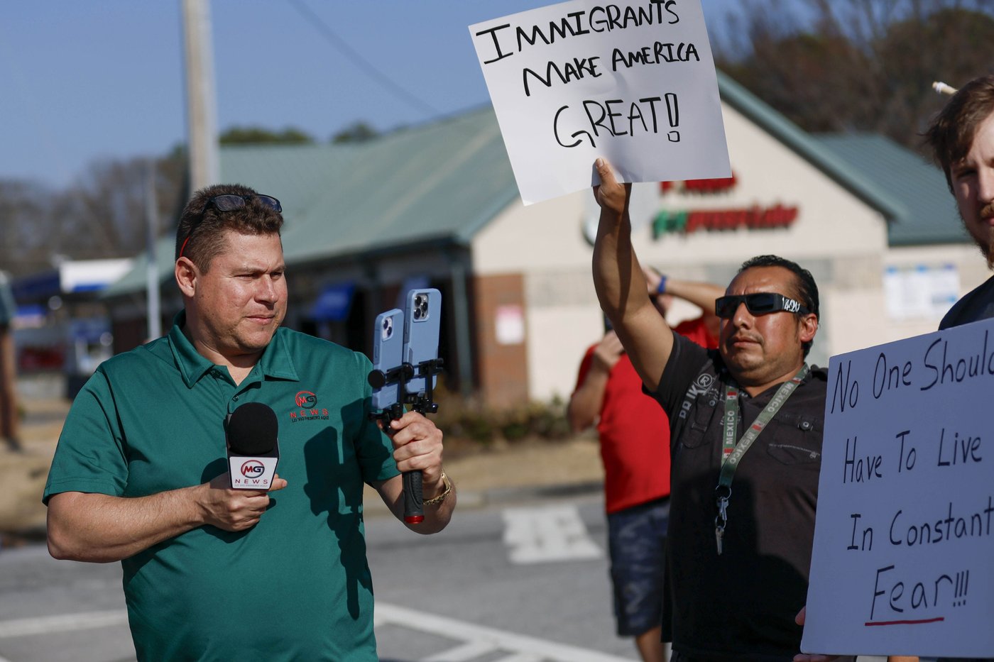 Spanish-language journalist remains in ICE custody despite being granted bond | iNFOnews.ca