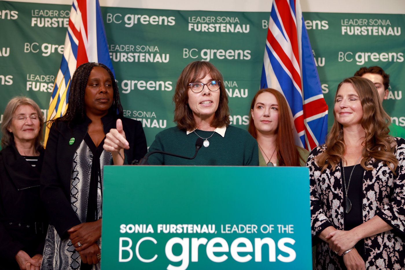 B.C. leaders officially start election campaign talking health, addiction, economy | iNFOnews.ca B.C. leaders officially start election campaign talking health, addiction, economy | iNFOnews.ca