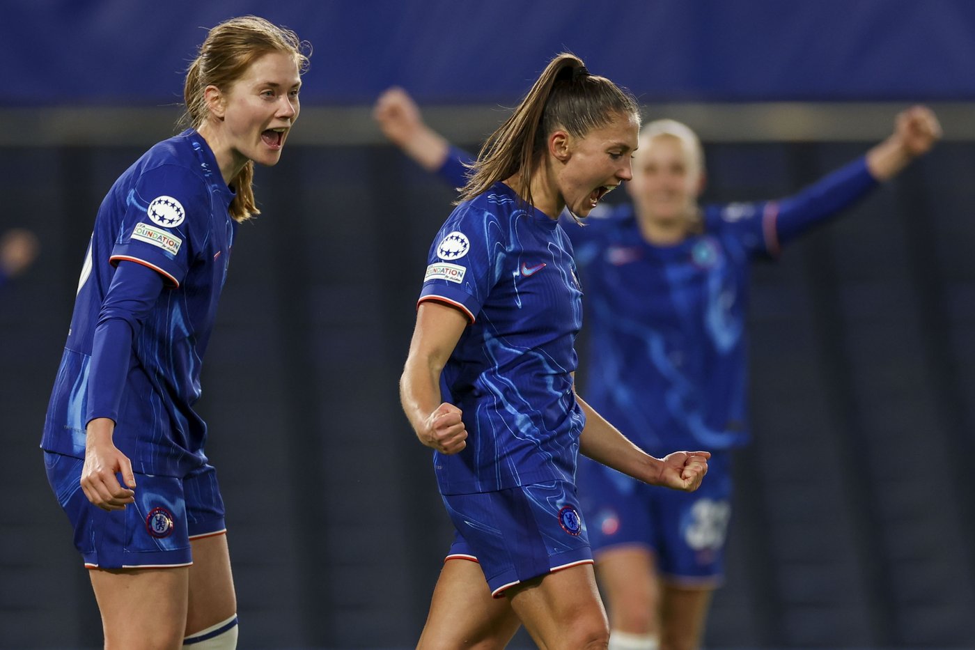 Jónsdóttir scores 4 as Wolfsburg clinches quarterfinal spot by routing Roma 6-1 in Women's CL | iNFOnews.ca