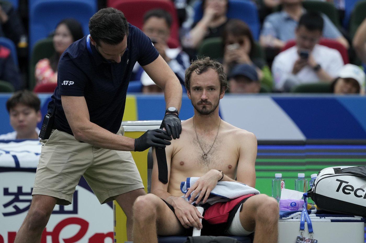 Alcaraz upset by Machac in Shanghai and Sabalenka rallies in Wuhan | iNFOnews.ca Alcaraz upset by Machac in Shanghai and Sabalenka rallies in Wuhan | iNFOnews.ca