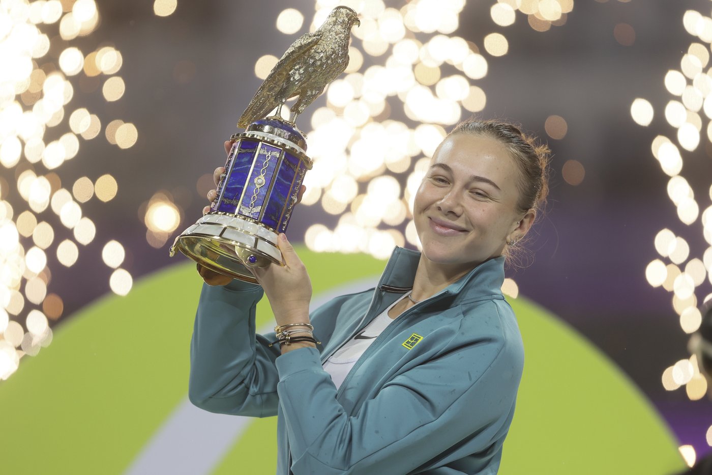 Anisimova beats Ostapenko in Qatar Open final for her biggest title | iNFOnews.ca