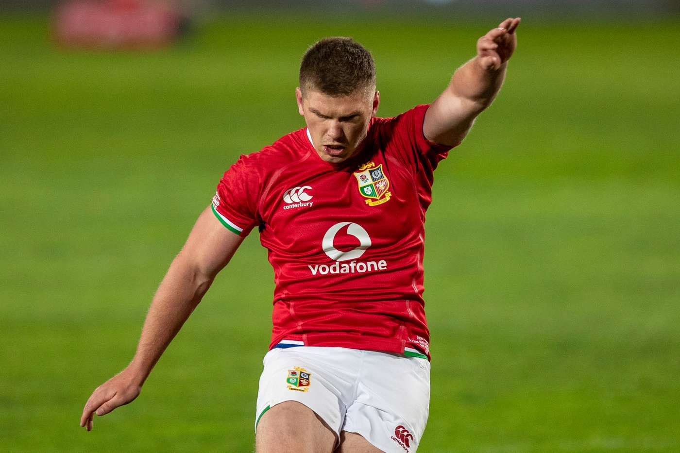 Owen Farrell's 'aura' and 'serious quality' will help Lions in Australia, teammates say | iNFOnews.ca