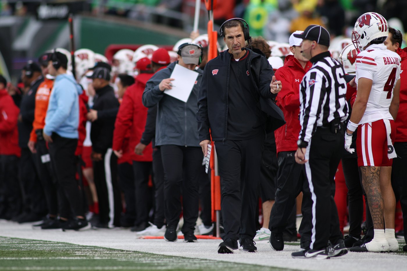 Luke Fickell will remain Wisconsin's coach 'beyond this season,' AD Chris McIntosh says | iNFOnews.ca Luke Fickell will remain Wisconsin's coach 'beyond this season,' AD Chris McIntosh says | iNFOnews.ca