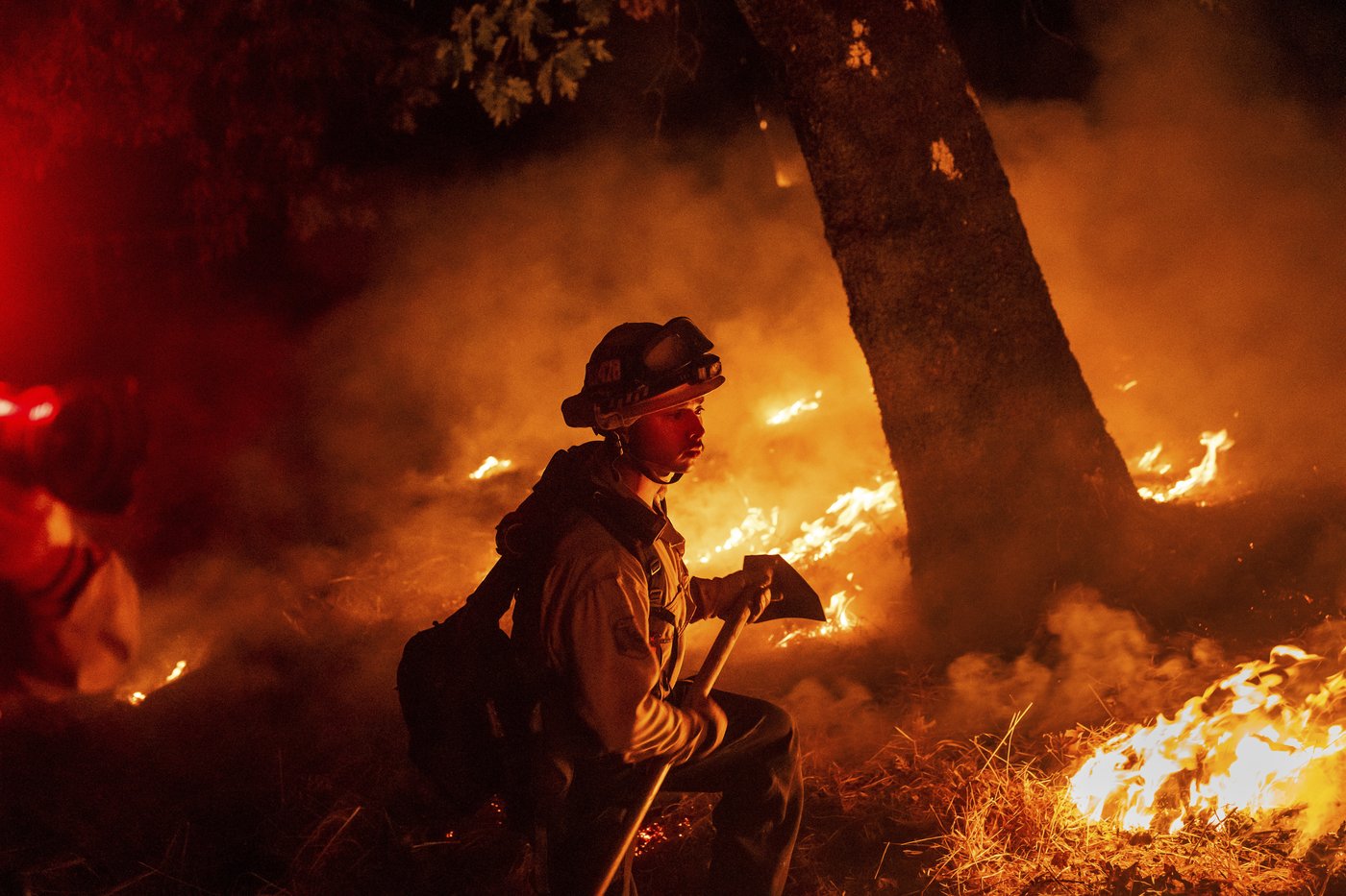 Wildfires threaten homes in Oregon and California, prompting hundreds of evacuations | iNFOnews.ca Wildfires threaten homes in Oregon and California, prompting hundreds of evacuations | iNFOnews.ca