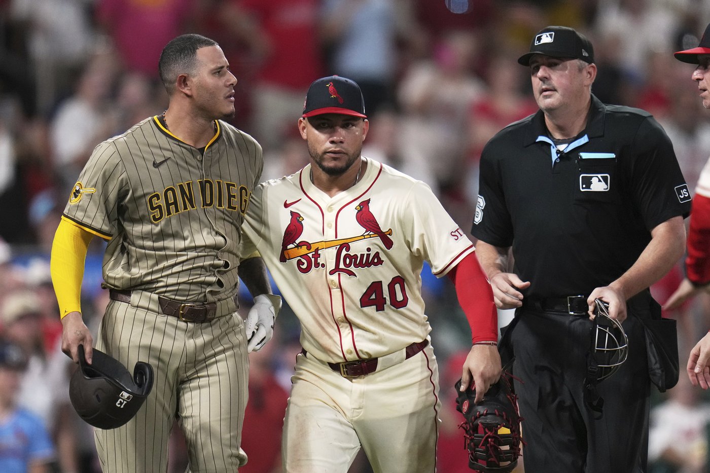 Benches clear in Padres-Cardinals game as Machado and Contreras both get hit twice by pitches | iNFOnews.ca Benches clear in Padres-Cardinals game as Machado and Contreras both get hit twice by pitches | iNFOnews.ca