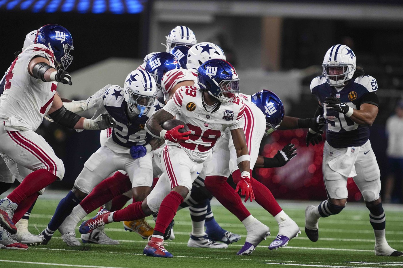 Overshown's flashy pick-6 boosts Cowboys in 27-20 Thanksgiving win over Giants | iNFOnews.ca Overshown's flashy pick-6 boosts Cowboys in 27-20 Thanksgiving win over Giants | iNFOnews.ca