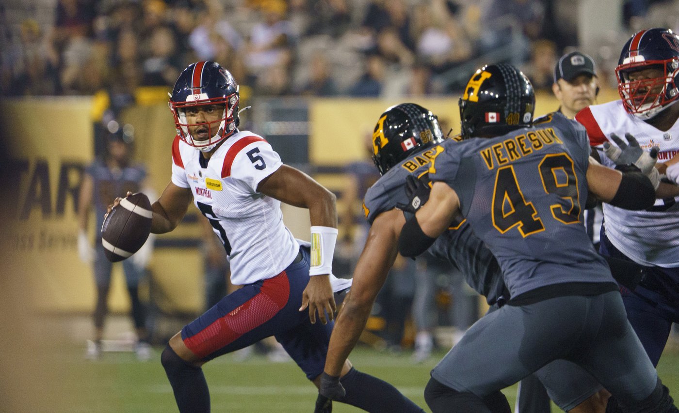 Alouettes QB Caleb Evans leaves game against Lions with injury | iNFOnews.ca