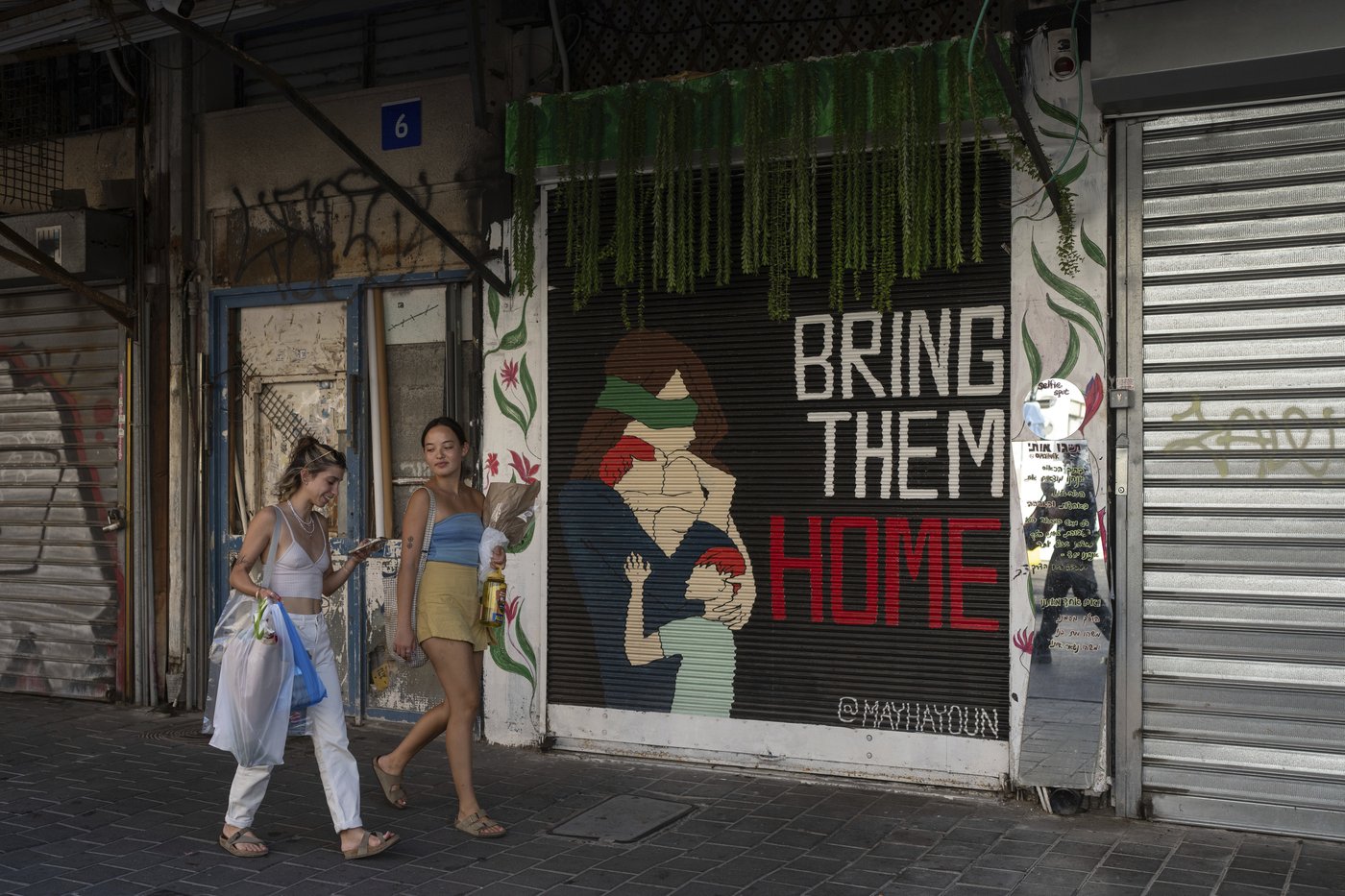 One year in, war casts a shadow over every aspect of life in Israel | iNFOnews.ca