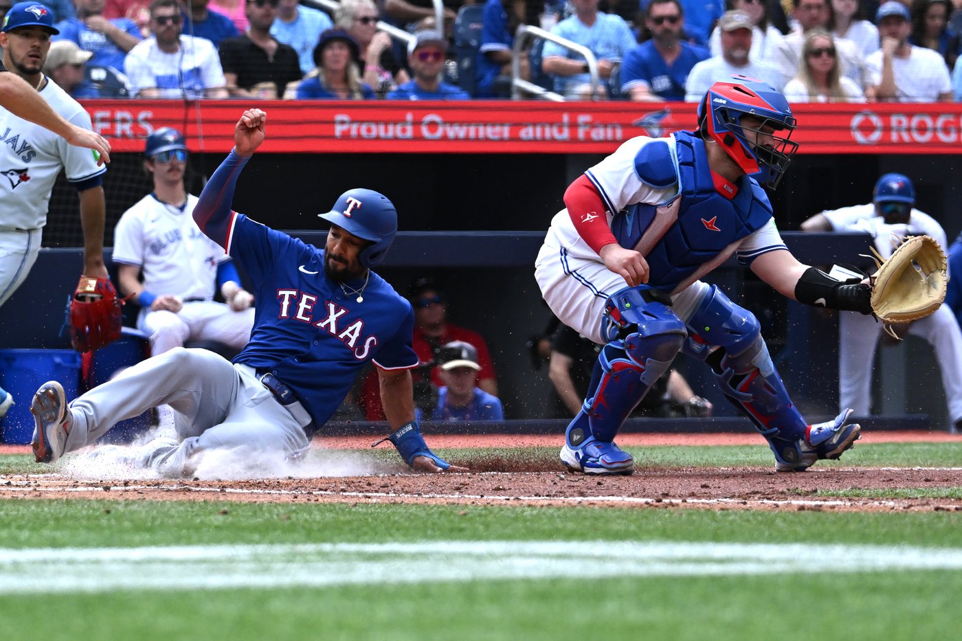 Eovaldi solid over seven innings, Rangers beat Blue Jays 10-4 to avoid series sweep | iNFOnews.ca Eovaldi solid over seven innings, Rangers beat Blue Jays 10-4 to avoid series sweep | iNFOnews.ca