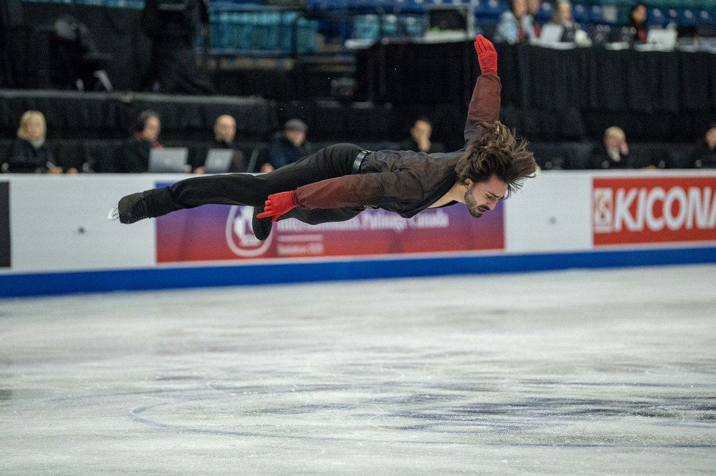 France's Kevin Aymoz earns emotional first Grand Prix victory at Skate America | iNFOnews.ca