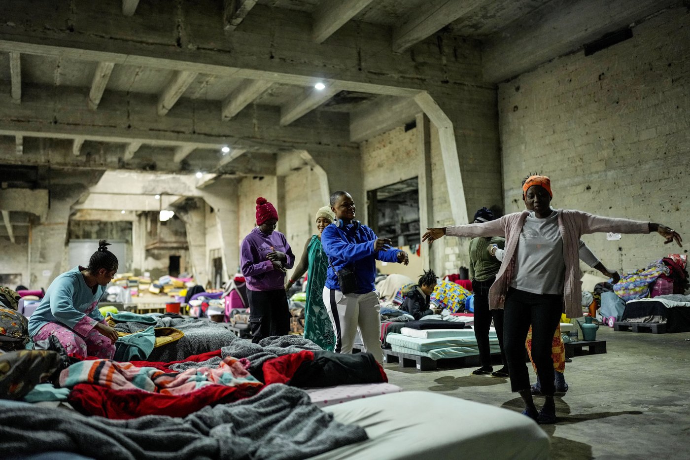 Migrant workers in Lebanon are trying to return home after alleged abuses and then war | iNFOnews.ca Migrant workers in Lebanon are trying to return home after alleged abuses and then war | iNFOnews.ca