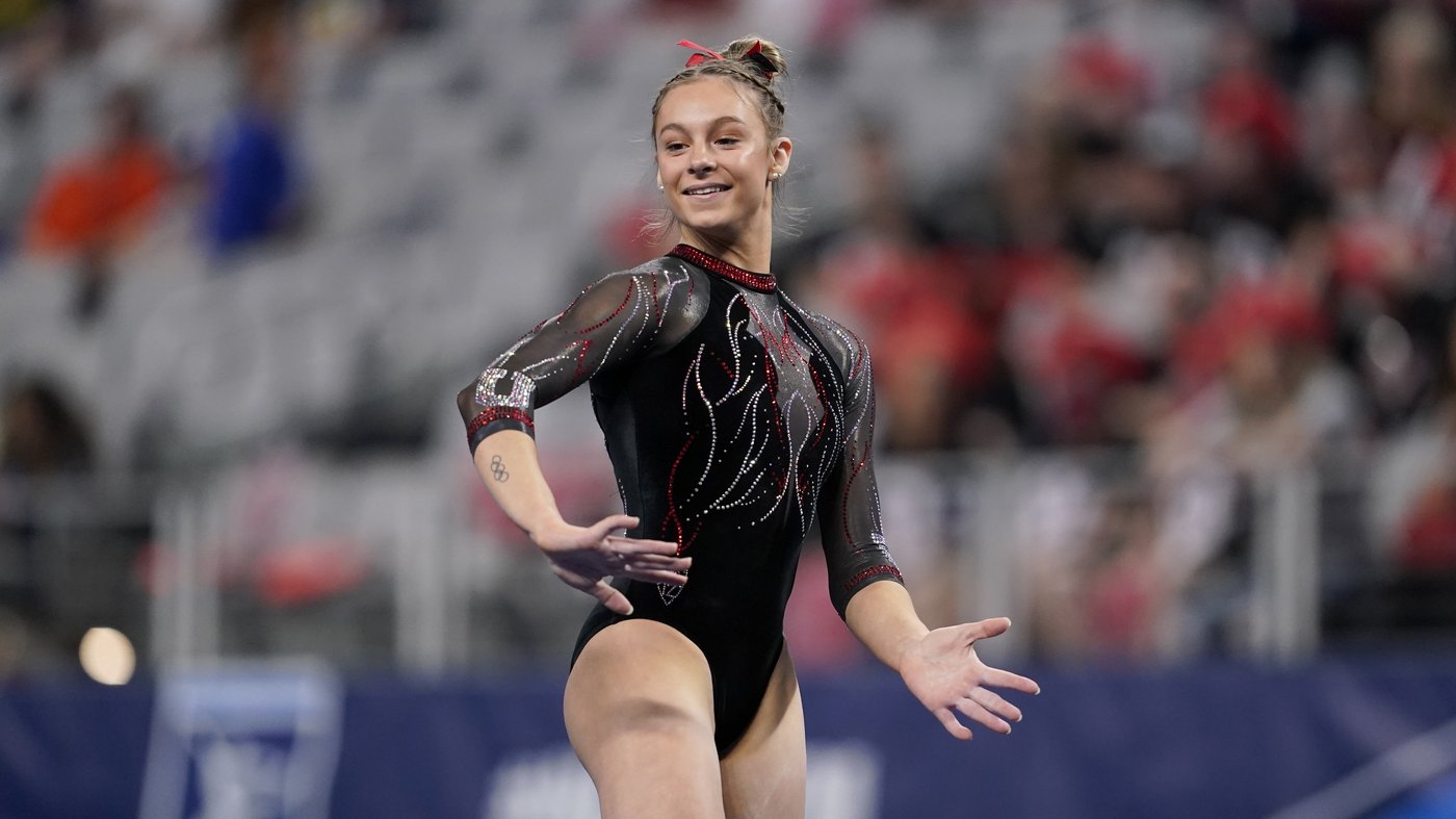 Picking a team from bars to beam and hoping for 10s: Fantasy leagues in gymnastics are a thing | iNFOnews.ca