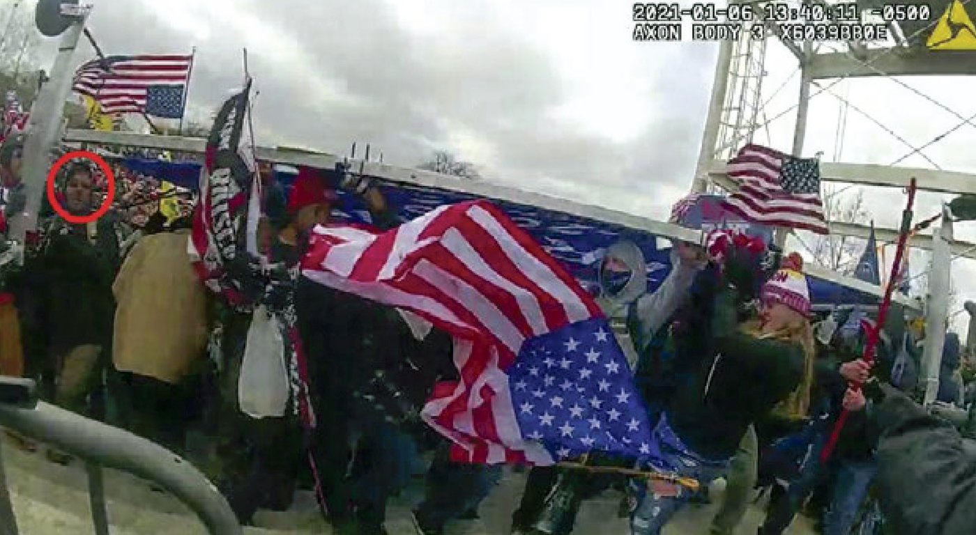 Ohio man charged with bringing massive 'Trump' sign to Capitol for rioters to use as a weapon | iNFOnews.ca Ohio man charged with bringing massive 'Trump' sign to Capitol for rioters to use as a weapon | iNFOnews.ca