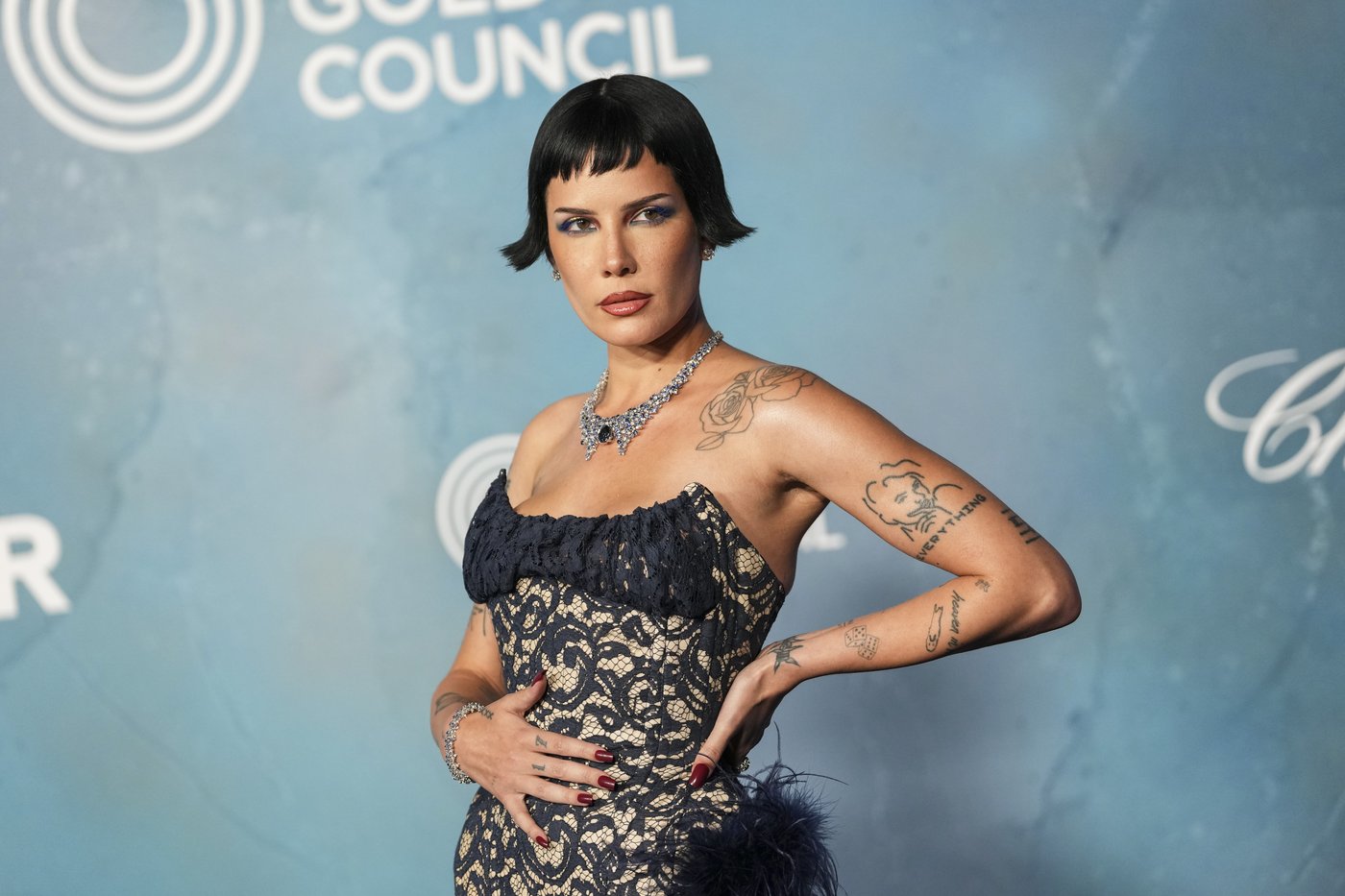 Halsey bids big and Colman Domingo hosts Venice amfAR gala | iNFOnews.ca
