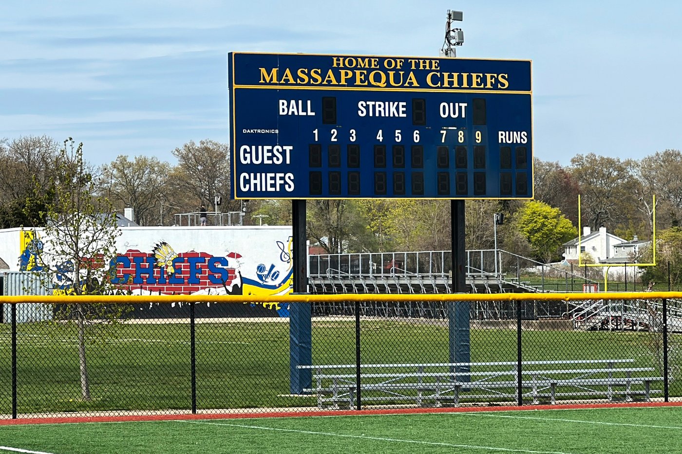 New York won't rescind Native American mascot ban despite Trump's threat of cutting federal funds | iNFOnews.ca