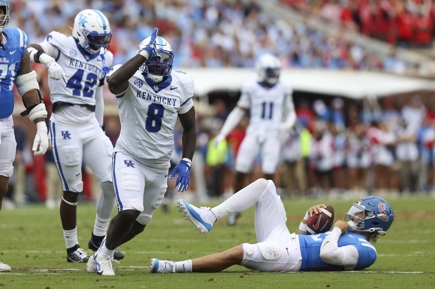 Kentucky upsets No. 6 Mississippi 20-17 with late TD and missed FG by Rebels in final minute | iNFOnews.ca Kentucky upsets No. 6 Mississippi 20-17 with late TD and missed FG by Rebels in final minute | iNFOnews.ca