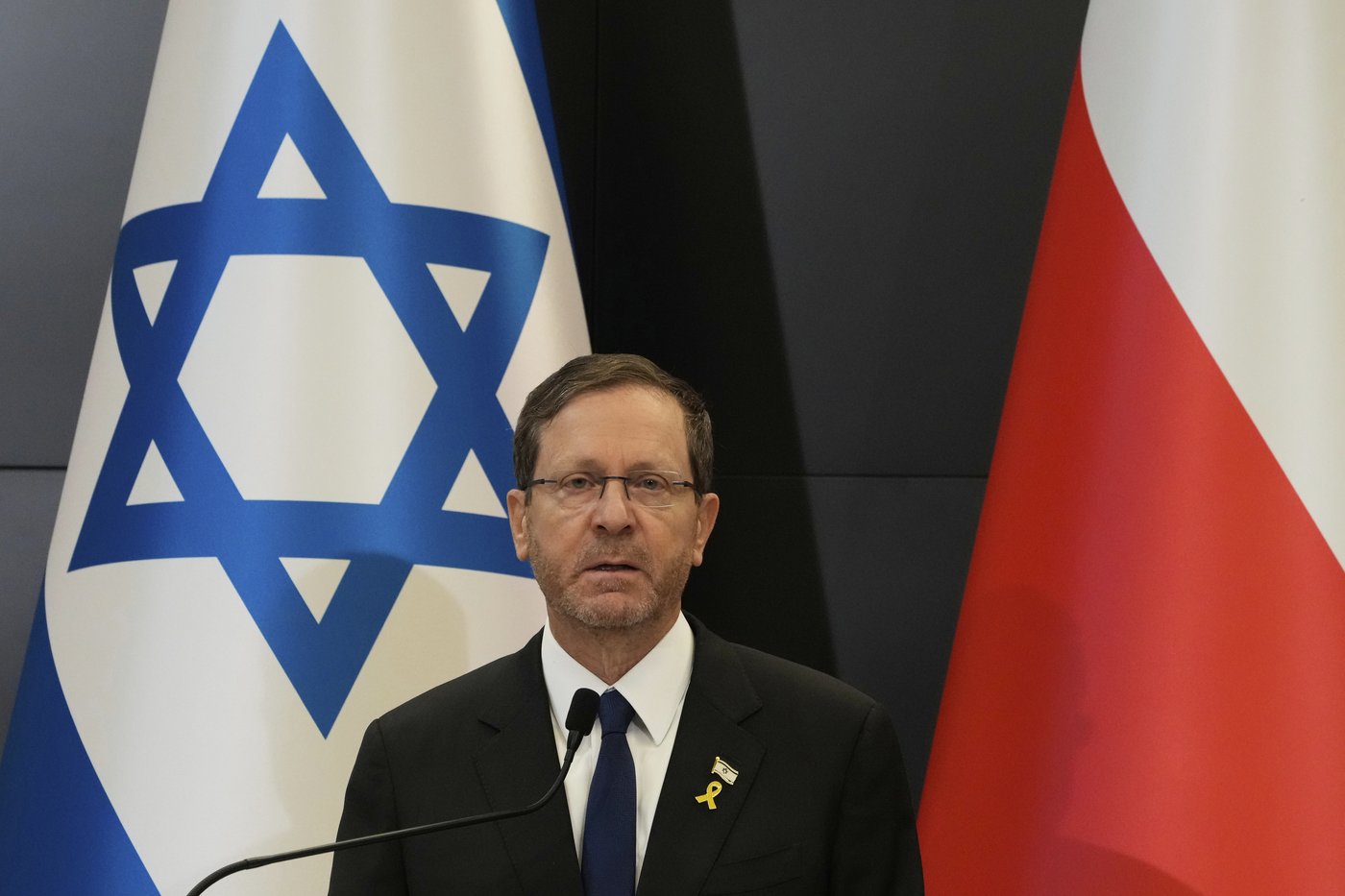 Polish and Israeli presidents lead March of the Living at Auschwitz | iNFOnews.ca
