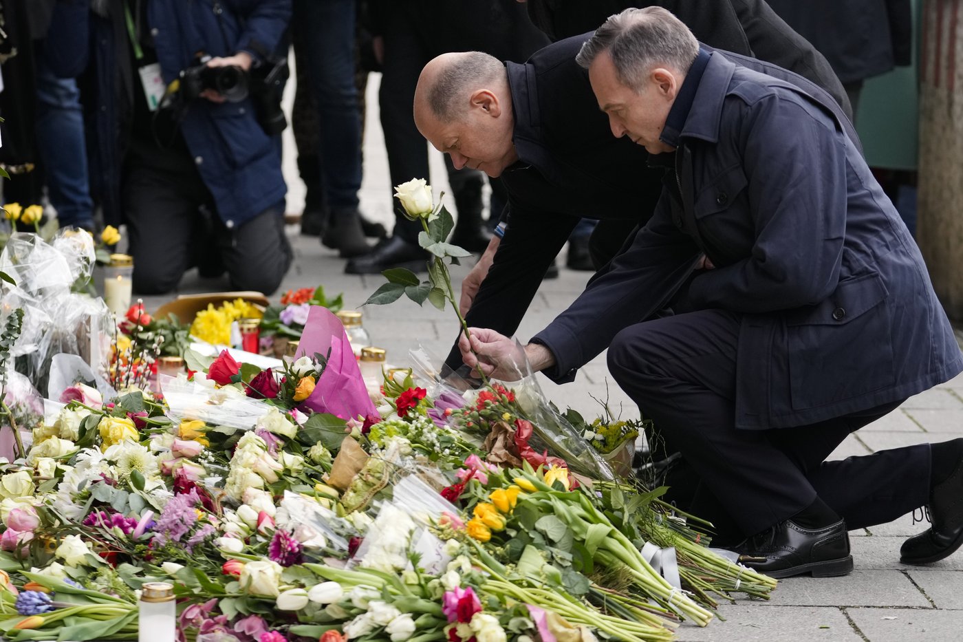 A 2-year-old girl and her mother have died after the car-ramming attack in Munich | iNFOnews.ca A 2-year-old girl and her mother have died after the car-ramming attack in Munich | iNFOnews.ca