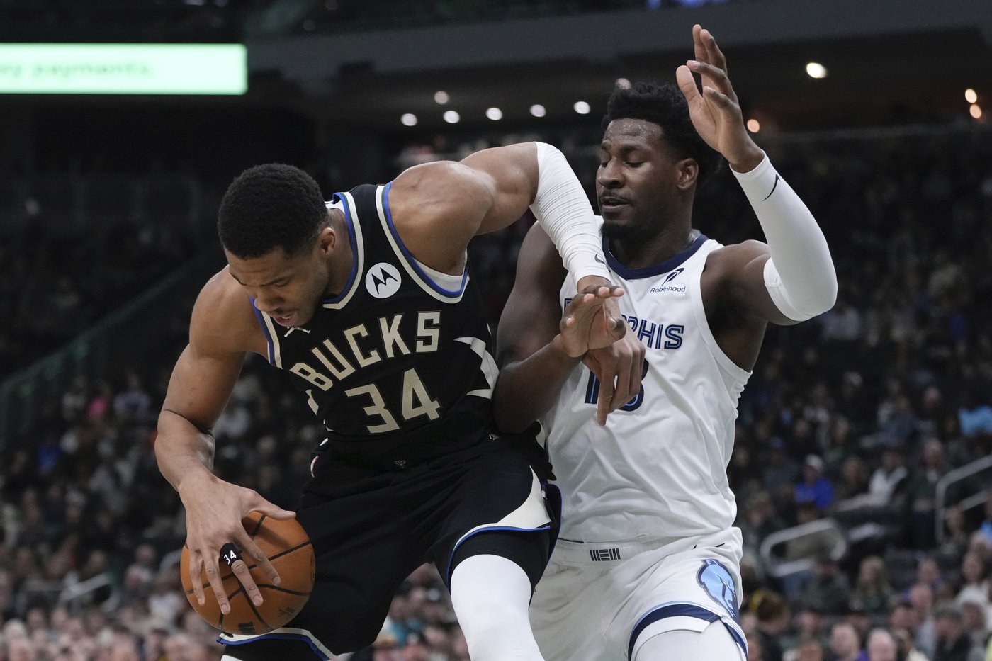 Jackson scores 37 points as Grizzlies beat Bucks 132-119 without Morant | iNFOnews.ca