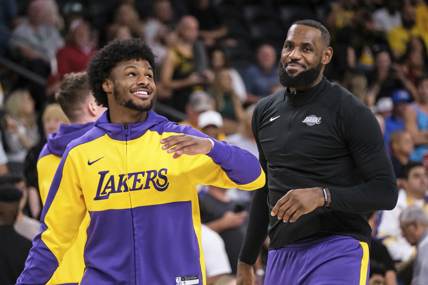 While LeBron and Bronny prepare for their historic family pairing, the Lakers shrug off the critics | iNFOnews.ca