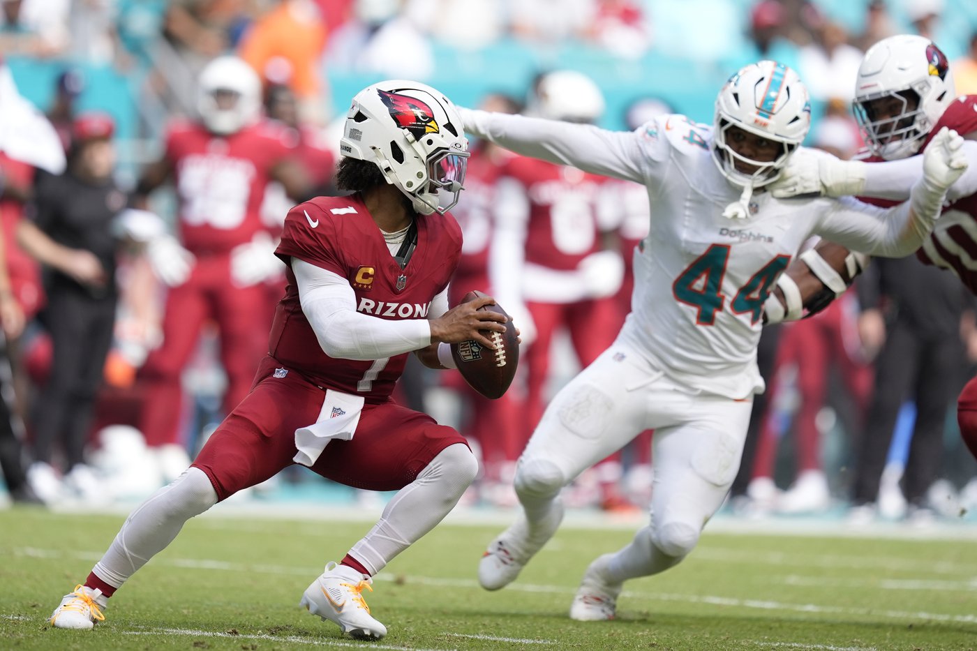 Kyler Murray rallies Cardinals to 28-27 win over Dolphins in Tua Tagovailoa's return | iNFOnews.ca