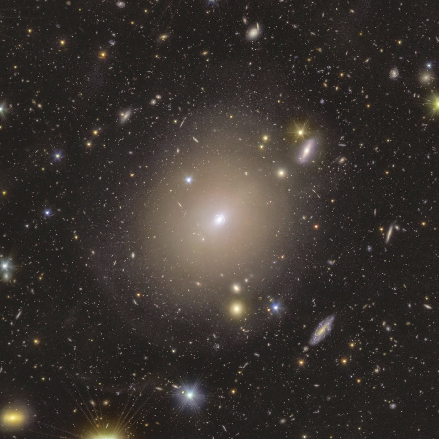 Space telescope spots rare 'Einstein ring' of light around galaxy in our cosmic neighborhood | iNFOnews.ca Space telescope spots rare 'Einstein ring' of light around galaxy in our cosmic neighborhood | iNFOnews.ca