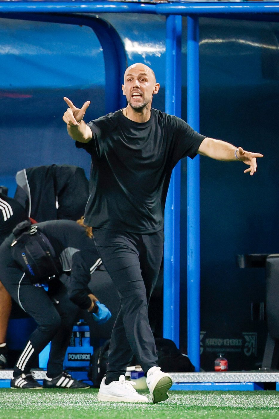 Donadel named head coach of CF Montréal on a permanent basis | iNFOnews.ca Donadel named head coach of CF Montréal on a permanent basis | iNFOnews.ca