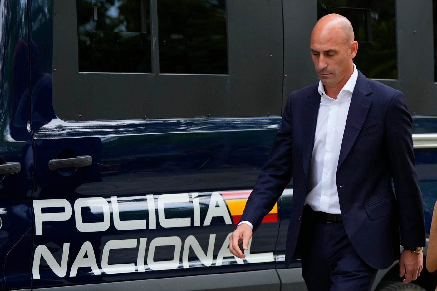 Former Spanish soccer boss Rubiales egged by uncle at book presentation | iNFOnews.ca Former Spanish soccer boss Rubiales egged by uncle at book presentation | iNFOnews.ca