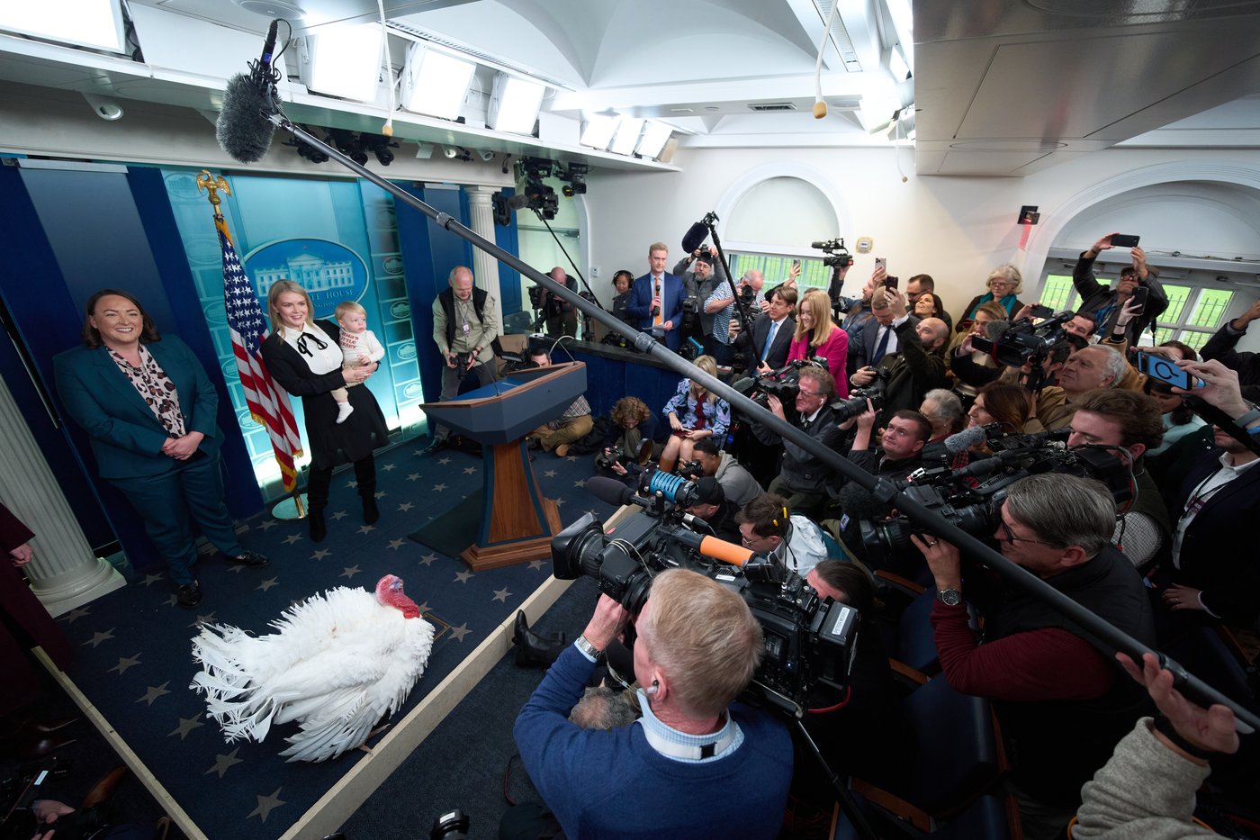 The Latest: FBI seeks interviews with Democratic lawmakers who urged troops to defy illegal orders | iNFOnews.ca The Latest: FBI seeks interviews with Democratic lawmakers who urged troops to defy illegal orders | iNFOnews.ca
