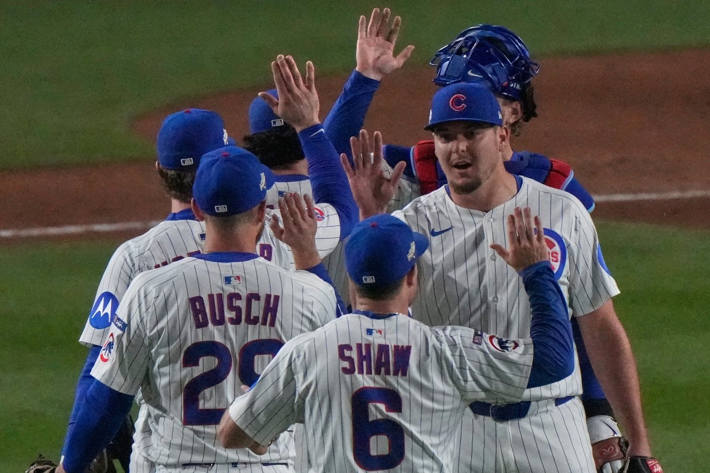 Cubs use 4-run 1st inning to top the Brewers 4-3 and avoid NL Division Series sweep | iNFOnews.ca