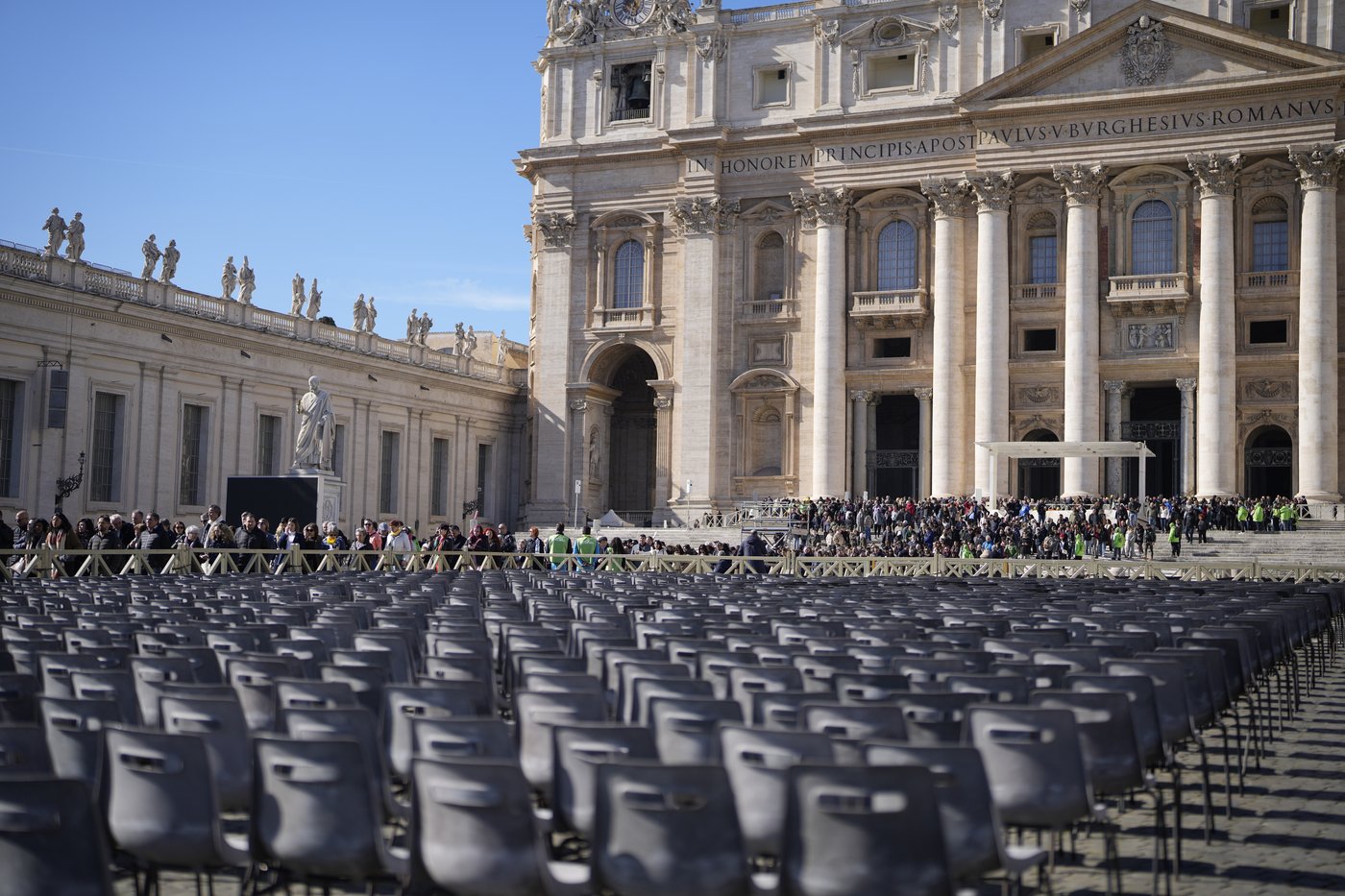 Pope is stable, followed Mass on television as he recovers from respiratory infection, Vatican says | iNFOnews.ca