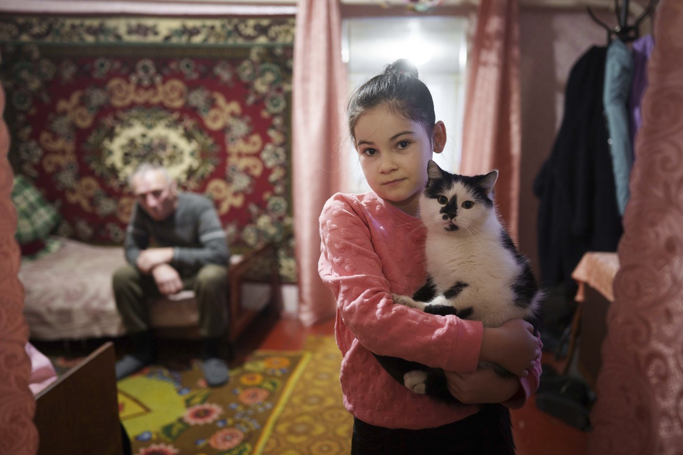 'Reindeer' volunteers bring holiday magic to Ukrainian children living on the frontlines | iNFOnews.ca 'Reindeer' volunteers bring holiday magic to Ukrainian children living on the frontlines | iNFOnews.ca