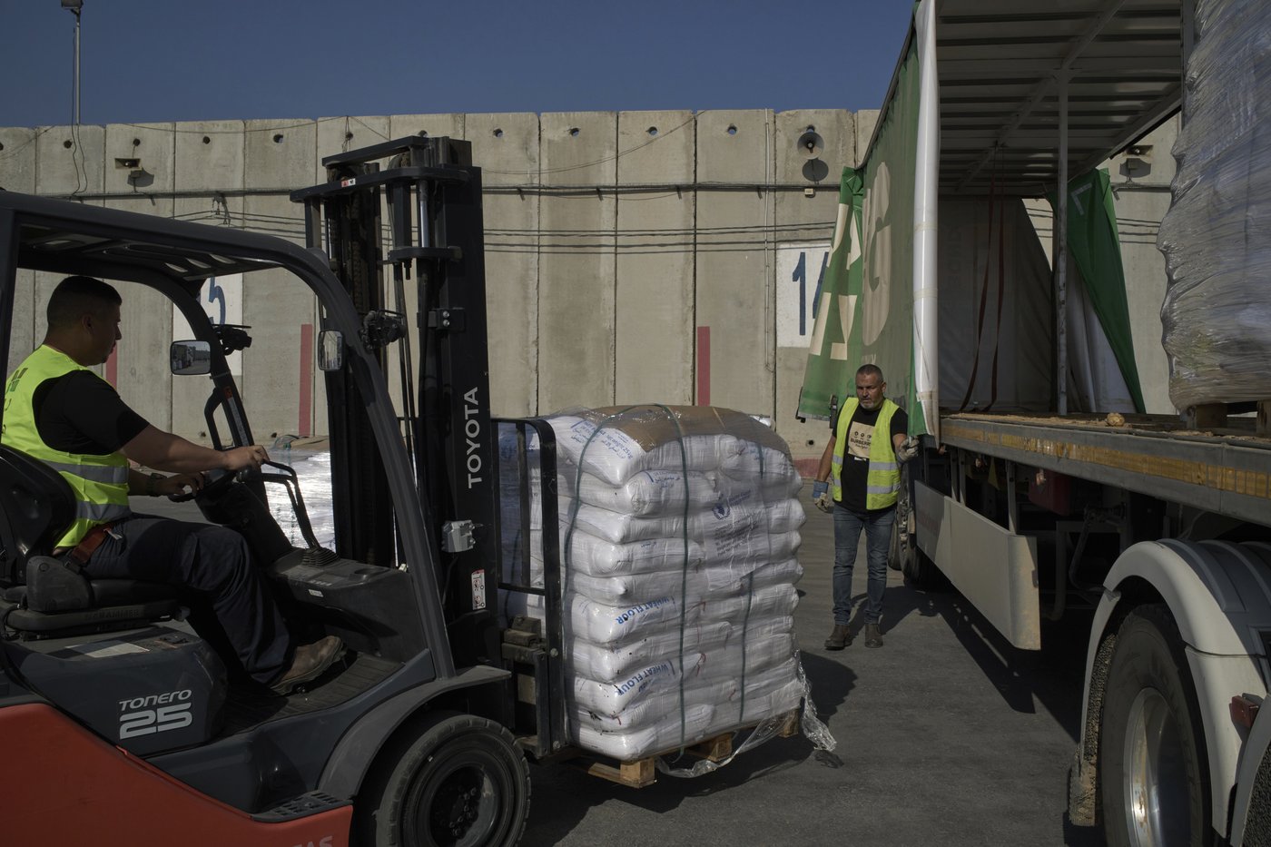 Israel may change tack to allow aid groups in Gaza to stay in charge of non-food aid | iNFOnews.ca Israel may change tack to allow aid groups in Gaza to stay in charge of non-food aid | iNFOnews.ca