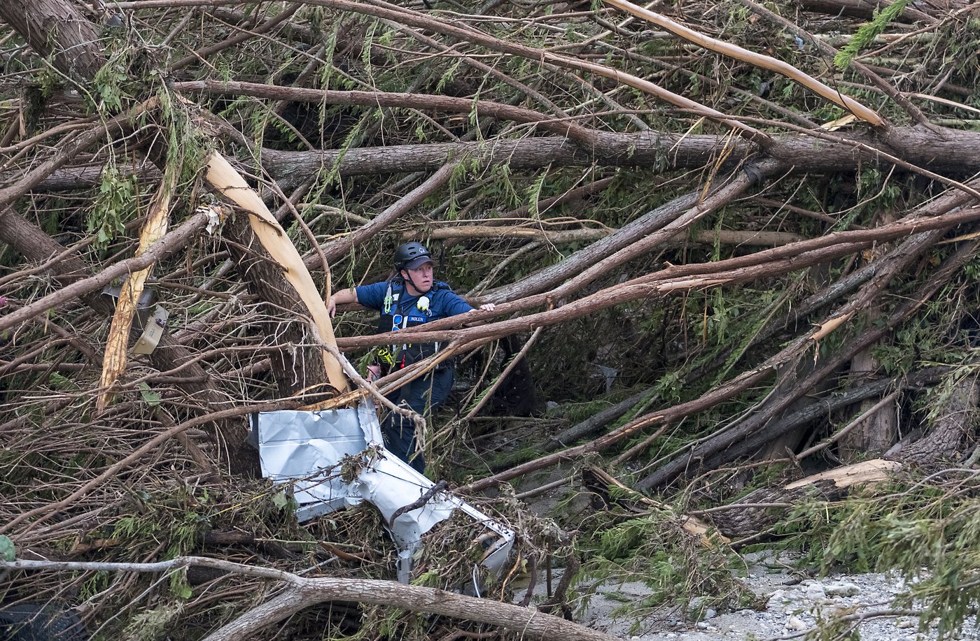 PHOTO COLLECTION: Texas floods leave dozens dead and missing as rescuers search devastated landscape | iNFOnews.ca PHOTO COLLECTION: Texas floods leave dozens dead and missing as rescuers search devastated landscape | iNFOnews.ca