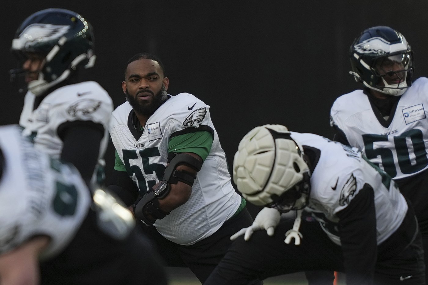 Injured Eagles defensive end Brandon Graham could make return for Super Bowl | iNFOnews.ca