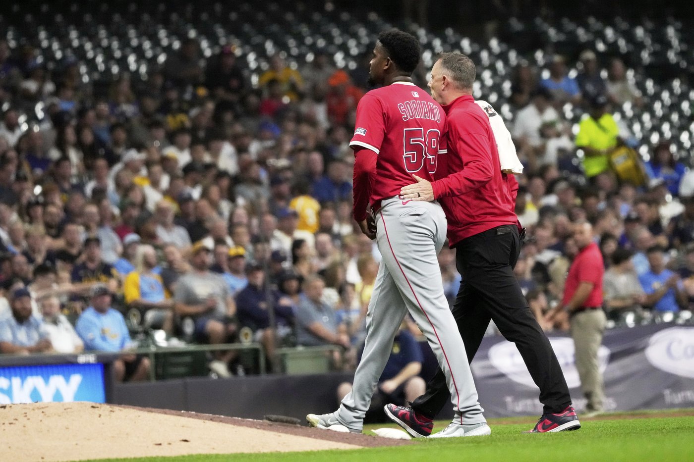 Angels' José Soriano goes on IL with bruised right forearm after getting hit by a line drive | iNFOnews.ca