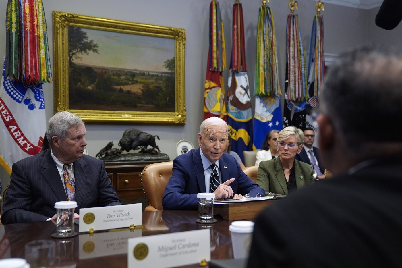 Biden postpones trip to Germany and Angola to monitor Hurricane Milton | iNFOnews.ca Biden postpones trip to Germany and Angola to monitor Hurricane Milton | iNFOnews.ca