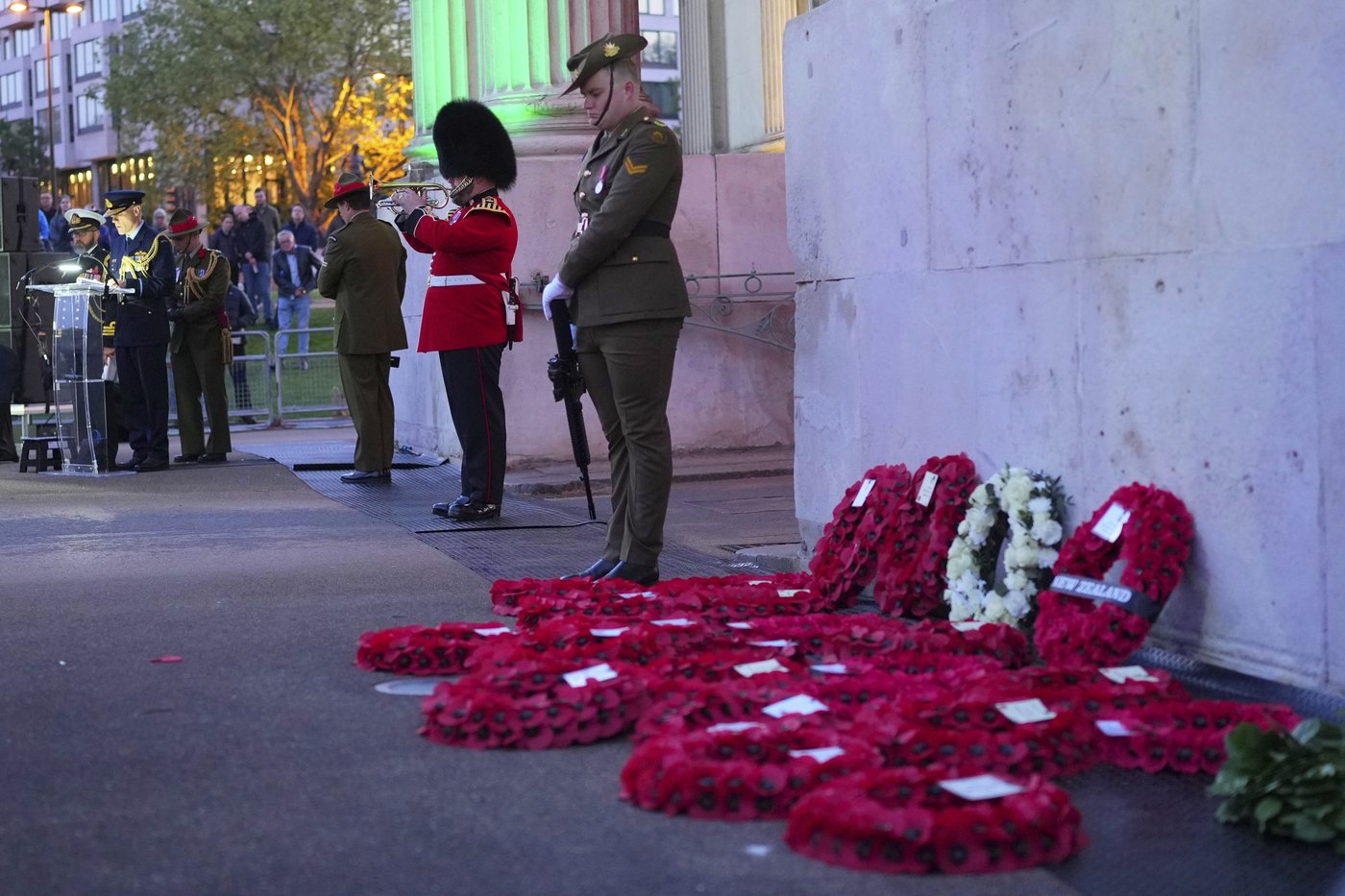 PHOTO COLLECTION:Anzac Day | iNFOnews.ca