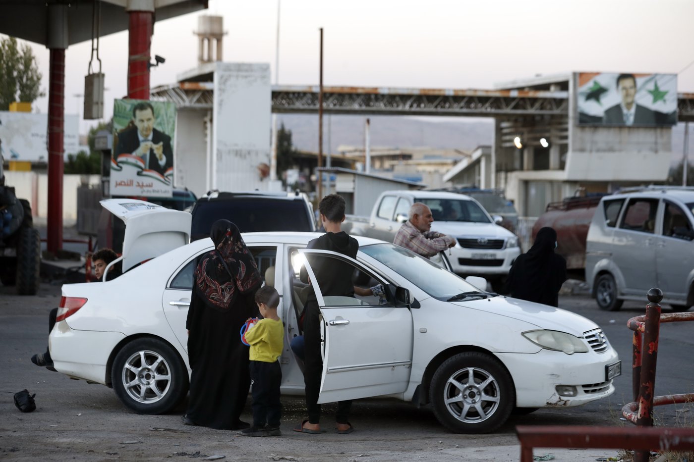 Thousands are pouring into Syria, fleeing worsening conflict in Lebanon | iNFOnews.ca Thousands are pouring into Syria, fleeing worsening conflict in Lebanon | iNFOnews.ca