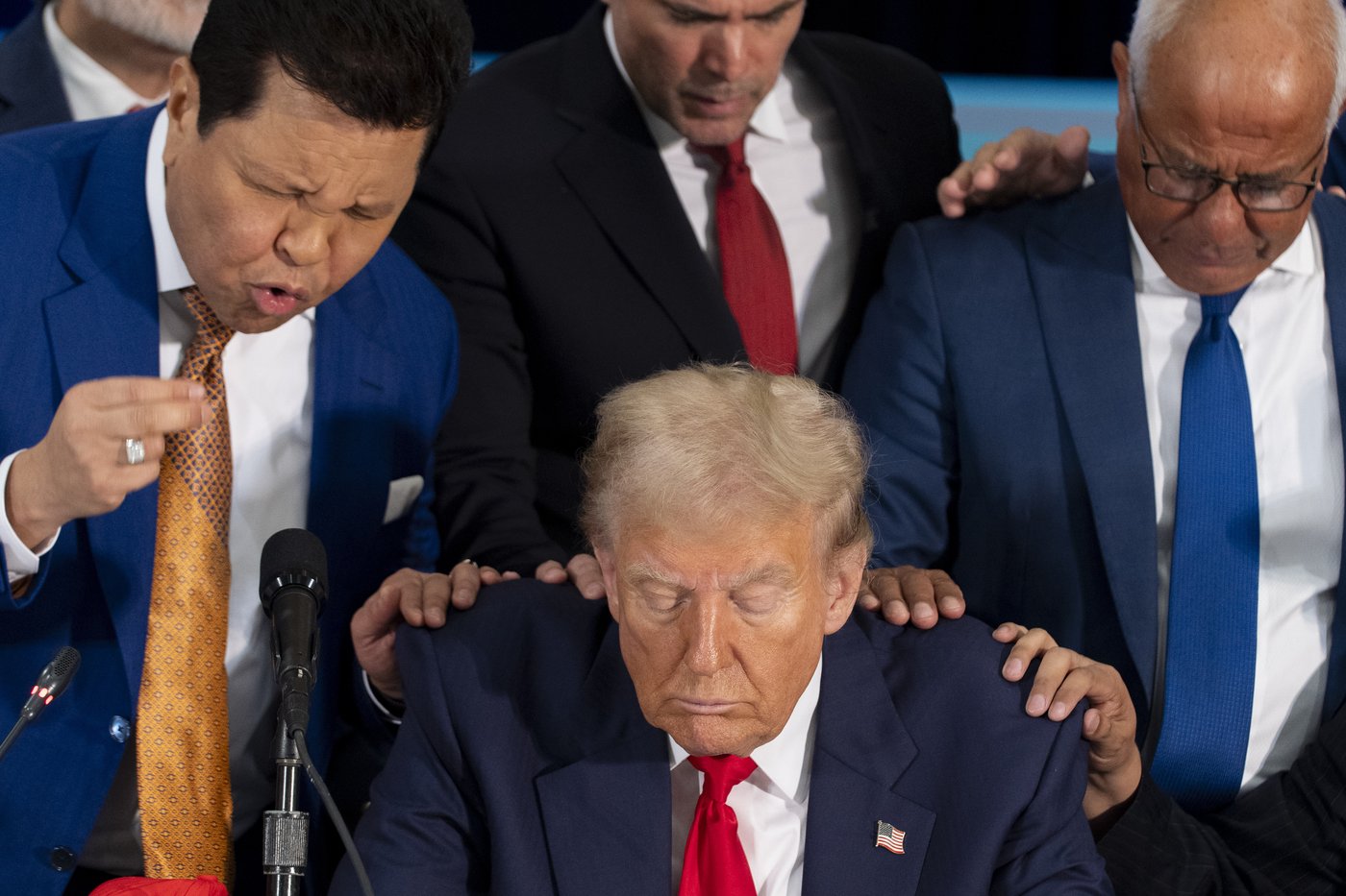 Harris speaks about creating economic opportunity for Latino men; Trump airs familiar grievances | iNFOnews.ca