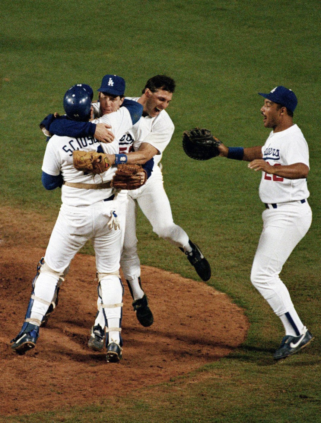 `I never got past ’88': Doc and Darryl hoping 2024 Mets can avenge club's 1988 NLCS loss to Dodgers | iNFOnews.ca `I never got past ’88': Doc and Darryl hoping 2024 Mets can avenge club's 1988 NLCS loss to Dodgers | iNFOnews.ca