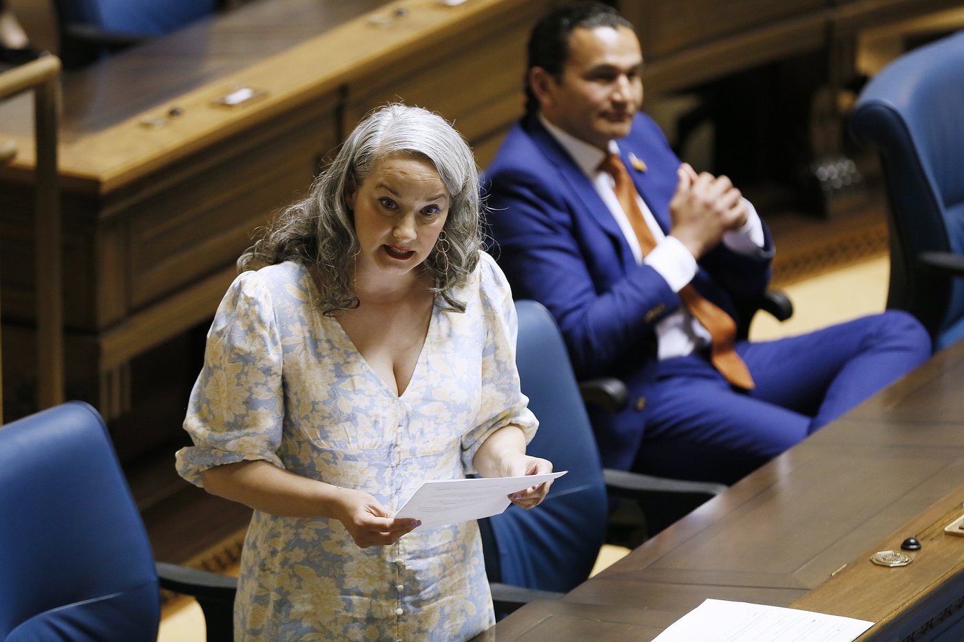 Manitoba cabinet minister apologizes again for sign-language interpreter comments | iNFOnews.ca